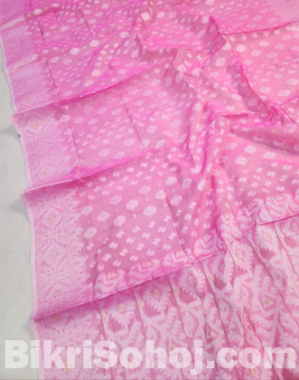 নতুন শাড়ি